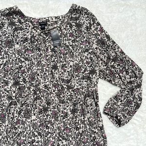 NWT Torrid Floral Paisley‎ Top